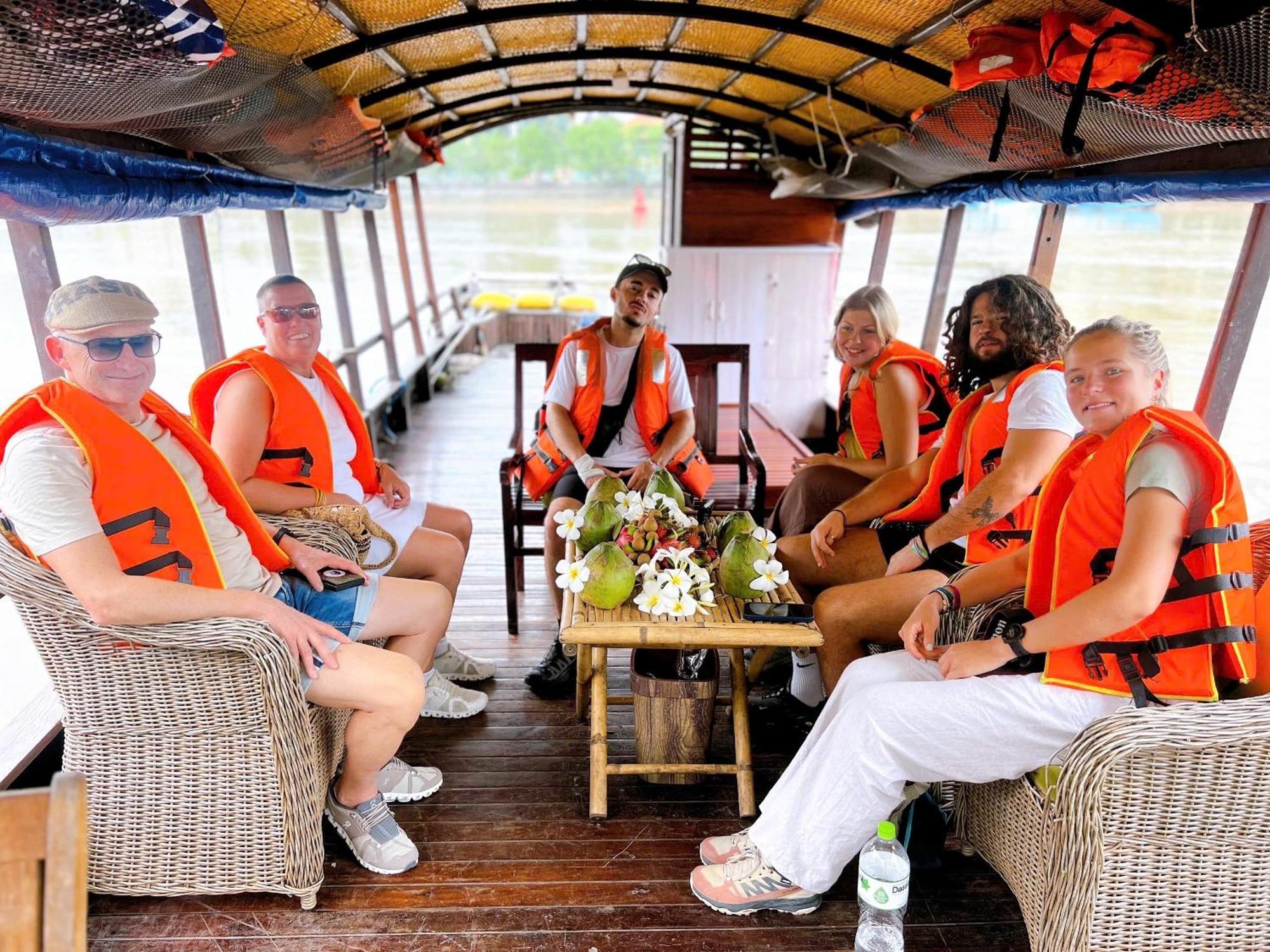 Hide Away Bungalows In Ben Tre City מראה חיצוני תמונה